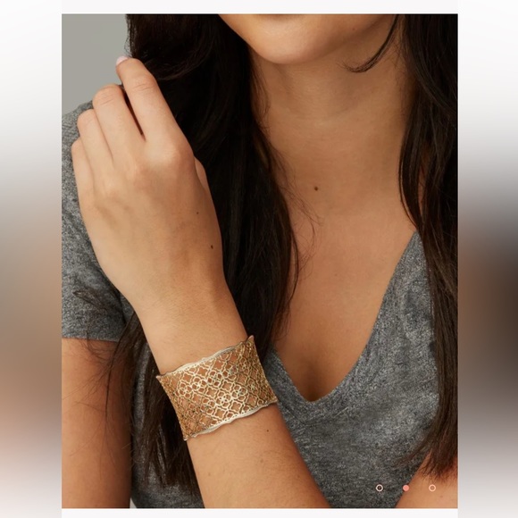 Kendra Scott Candice Cuff Bracelet in Gold Filigree - New! - Picture 2 of 6